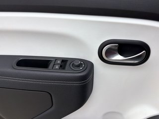 Renault Twingo R80 batería 20kWh 60 kW (81 CV)