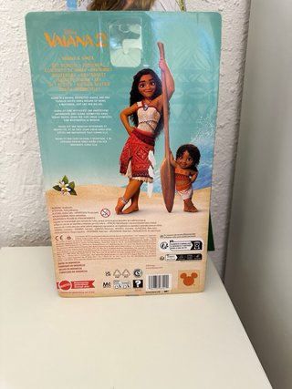 Nenuco con trona, muñecas nancys y muñeca Vaiana
