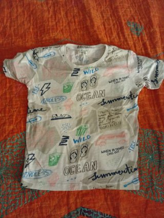 Lote 3 camisetas infantiles. Sfera. 6-7 años