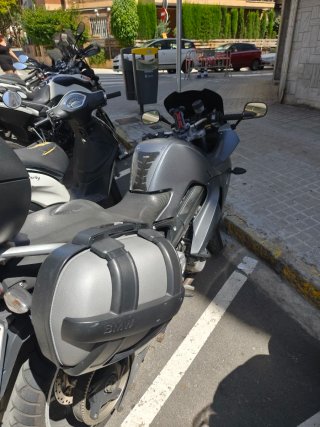 BMW Touring Gris