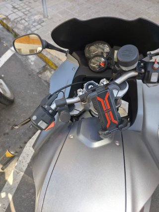 BMW Touring Gris