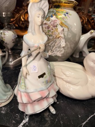 Lote 3 figuras de porcelana