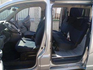 Nissan NV200 2012