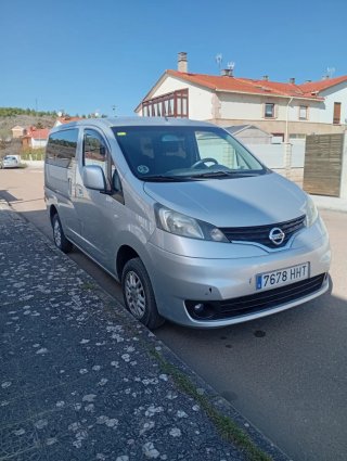 Nissan NV200 2012