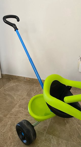 Triciclo Smoby azul y verde