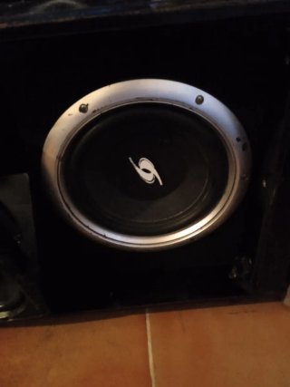 Altavoz Bombo Coche Trasero