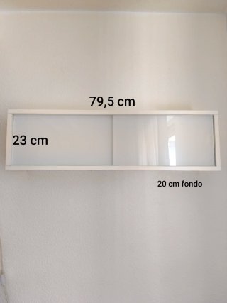 Escritorio y Estanterías
