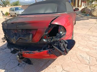 Coche siniestrado para piezas Mercedes CLK