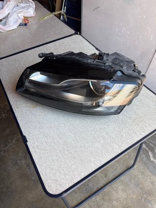 Faro Xenon Audi A4 2013 Patilla para reparar