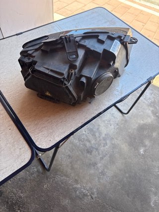 Faro Xenon Audi A4 2013 Patilla para reparar