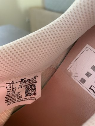 Zapatillas de mujer Nike.