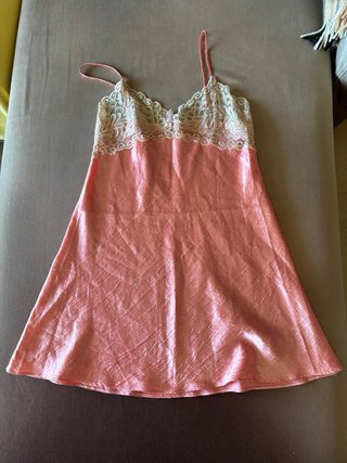 Conjunto Bata y 2 Camisones Encaje Talla M