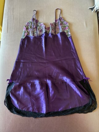 Conjunto Bata y 2 Camisones Encaje Talla M