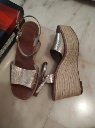Sandalias doradas esparto talla 38