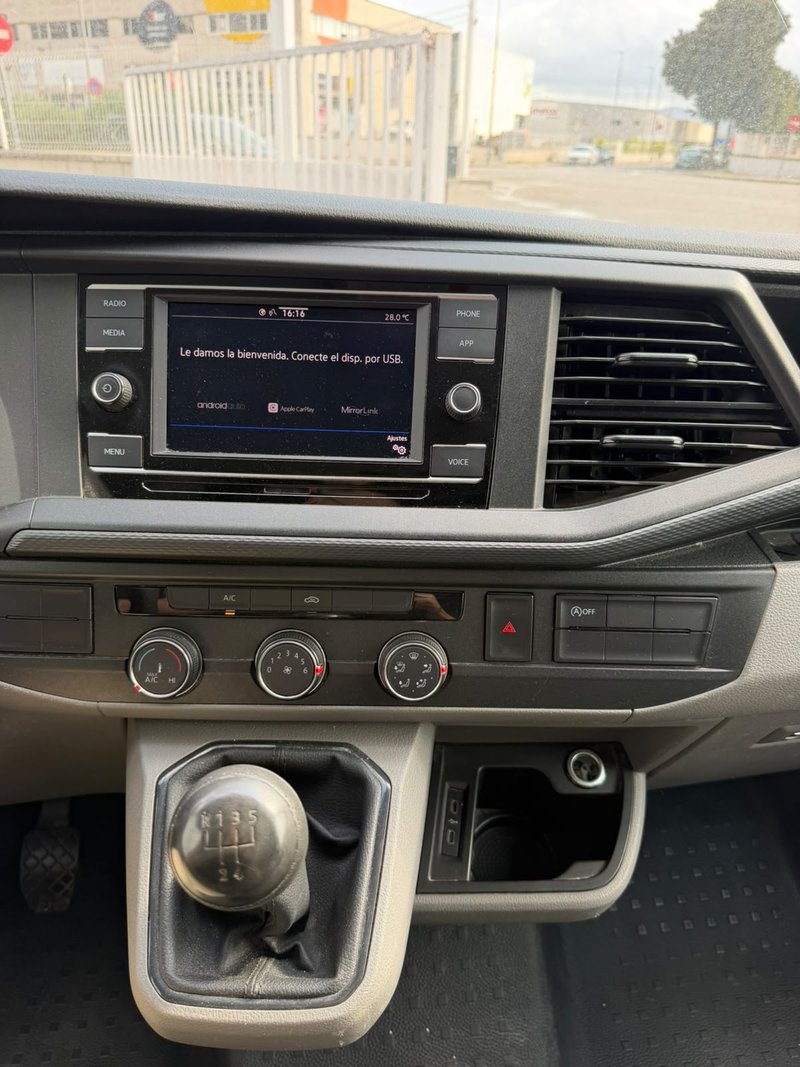 Volkswagen Transporter 2023, foto 18