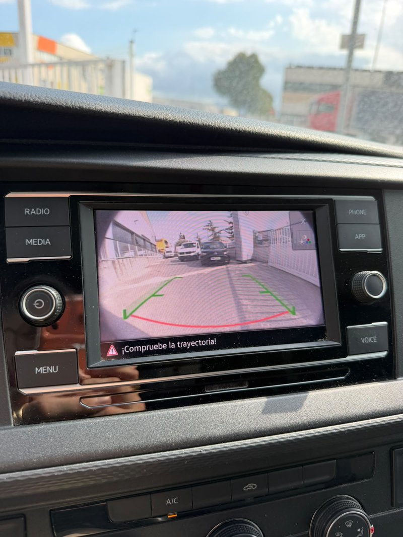 Volkswagen Transporter 2023, foto 15