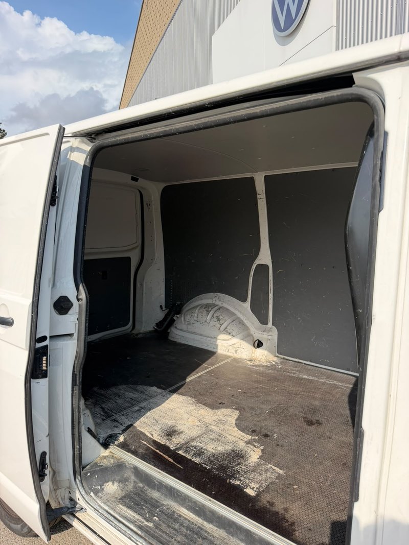 Volkswagen Transporter 2023, foto 25