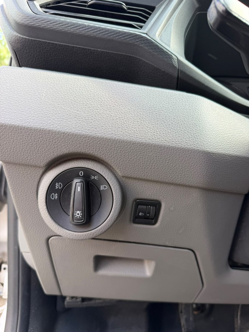 Volkswagen Transporter 2023, foto 22
