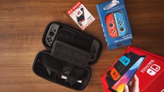 Nintendo Switch OLED + Accessori + Regalo