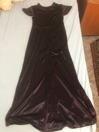 Vestido largo morado de terciopelo