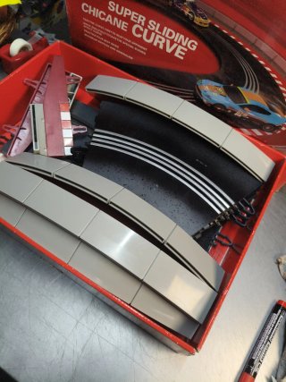 Scalextric SCX Curva Chicane Super Sliding