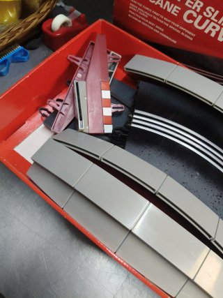 Scalextric SCX Curva Chicane Super Sliding