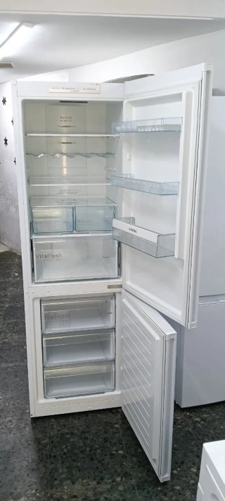 NEVERA COMBI BOSCH NO FROST ENERGÍA A+