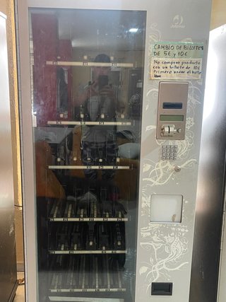 Máquinas Vending Refrigerada. Lote de 3 máquinas.