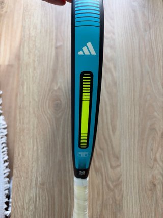 Pala de pádel Adidas