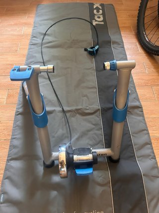 Rodillo Tacx Satori + Alfombra