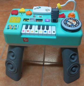 Mesa DJ Fisher Price para niños