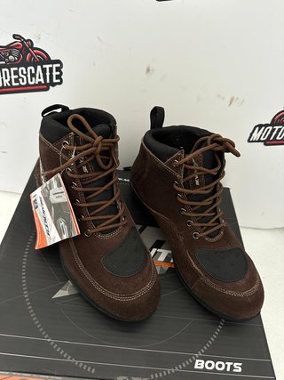 Zapatillas Num 41 Seventy nuevas con protecciones