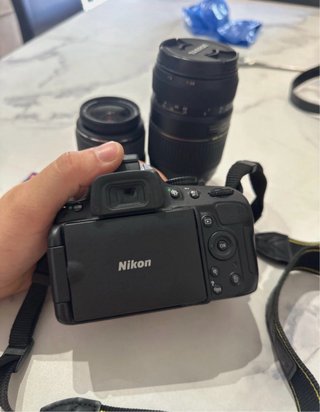 Nikon D5100 + Objetivo Tamron