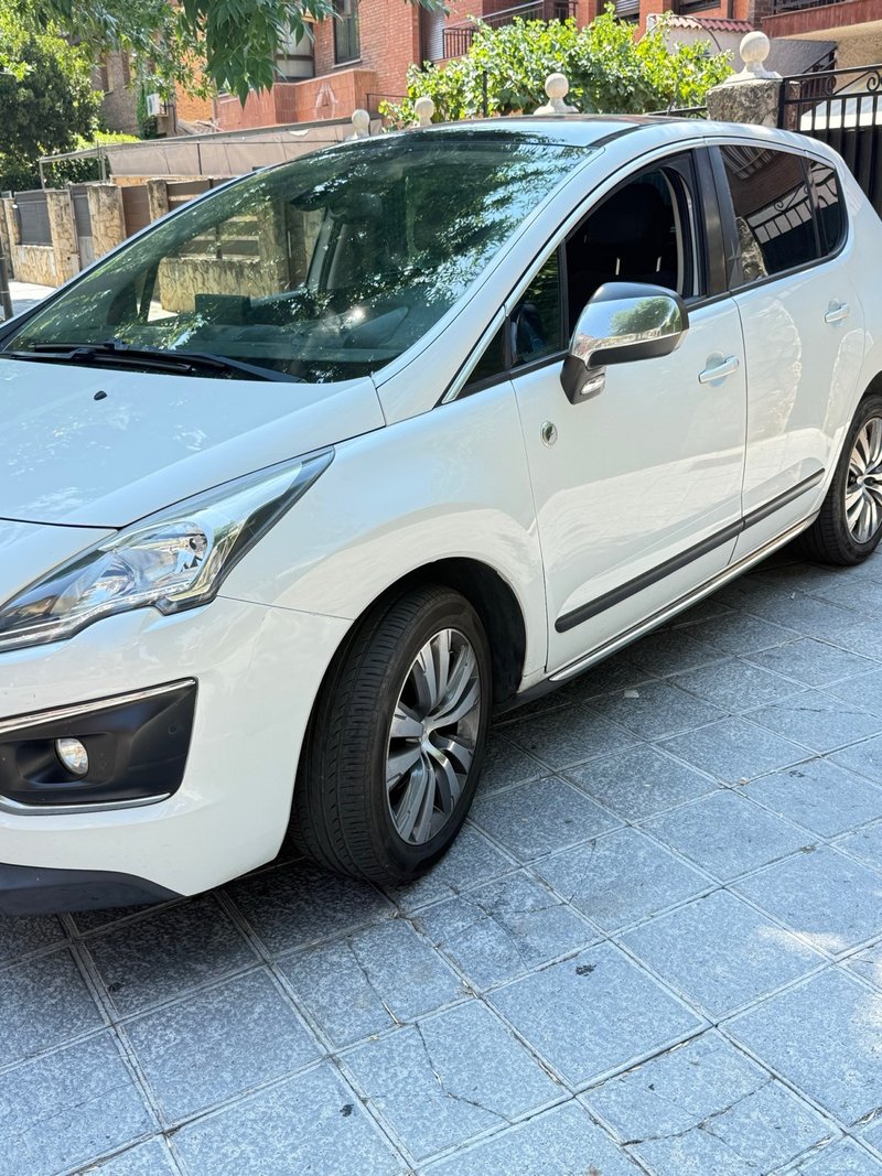Peugeot 3008 2016 - foto 1