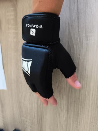 Guantillas MMA/Saco Domios Negras