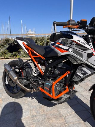 KTM Duke 125cc 2017 Naranja/Blanco