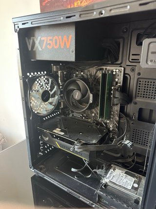 Ordenador Gaming - valorado en +1000€