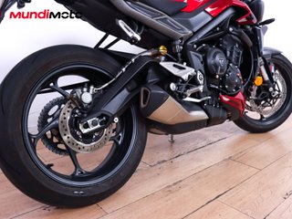 TRIUMPH STREET TRIPLE 765 RS