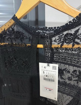 Vestido negro Zara encaje y lentejuelas Talla S