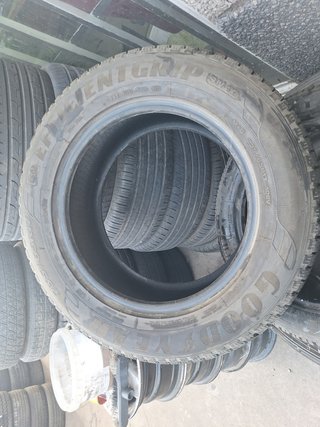 235 65 R17 108V M+S Goodyear - 1 neumático +80%