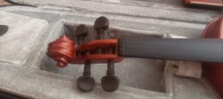 violín 1/8 con funda y accesorios , falta cordal