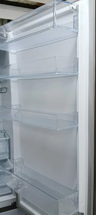 NEVERA COMBI HISENSE NO FROST PUERTA DE CRISTAL
