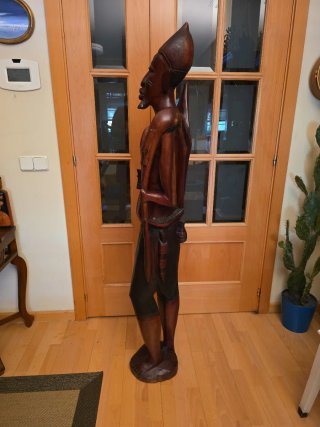Figura Africana de Ébano Tallada