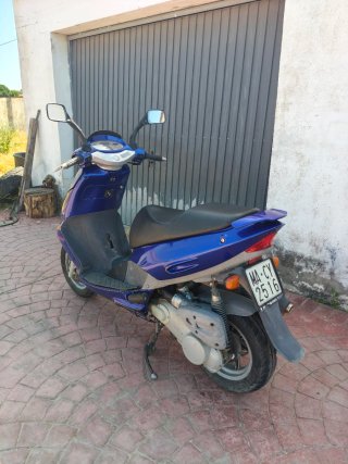 Aprilia Leonardo 125