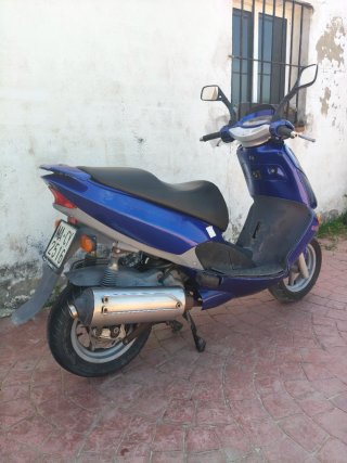 Aprilia Leonardo 125