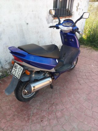Aprilia Leonardo 125