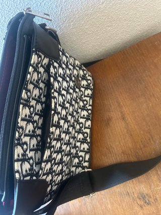 Riñonera Dior Monogram Negra y Blanca