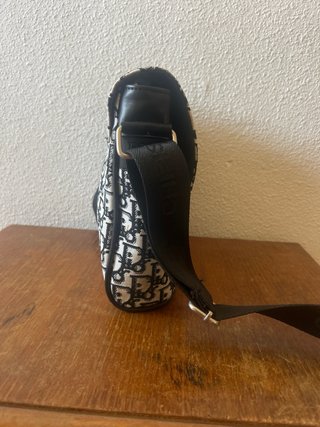 Riñonera Dior Monogram Negra y Blanca