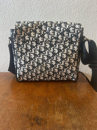 Riñonera Dior Monogram Negra y Blanca