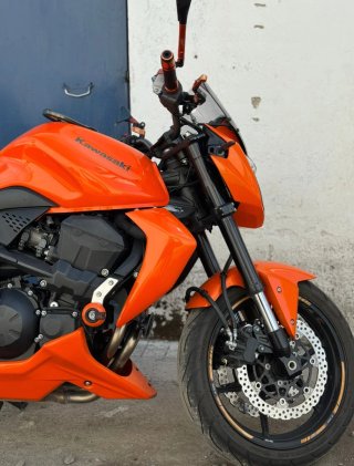 Kawasaki Z750 Naranja 38.000 km